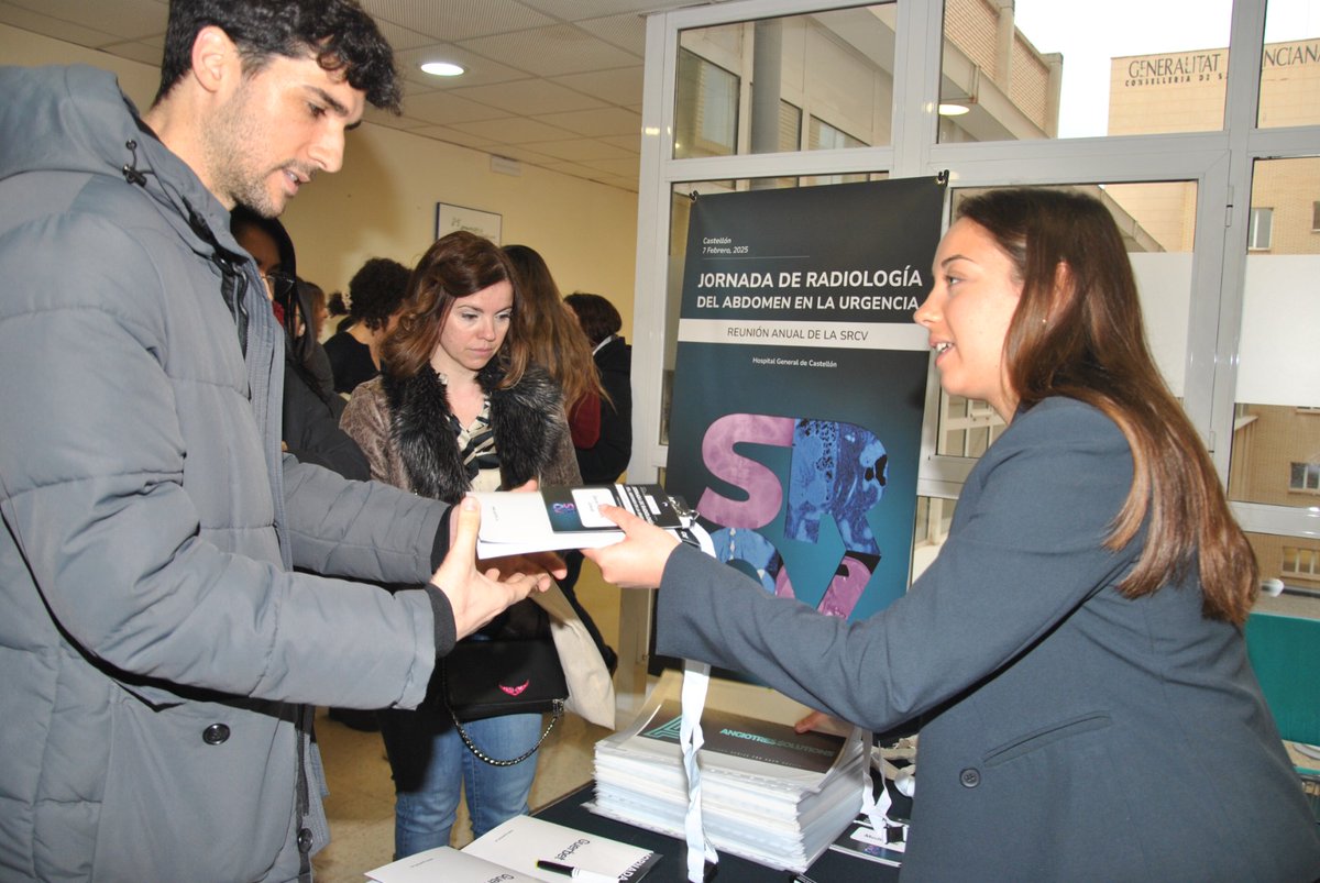 GVASalutCastelló (@gvadepsalutcs) on Twitter photo El Hospital General de Castellón acoge la Jornada de Radiología del Abdomen en la Urgencia junto a <a href="/SRadiologiaCV/">Sociedad Radiología CV</a>
🗣️Graciela Alcaide, directora Enfermería AP: "El 80% de diagnósticos necesitan intervención directa de radiología, un trabajo crucial para el sistema sanitario" El Hospital General de Castellón acoge la Jornada de Radiología del Abdomen en la Urgencia junto a <a href="/SRadiologiaCV/">Sociedad Radiología CV</a>
🗣️Graciela Alcaide, directora Enfermería AP: "El 80% de diagnósticos necesitan intervención directa de radiología, un trabajo crucial para el sistema sanitario"