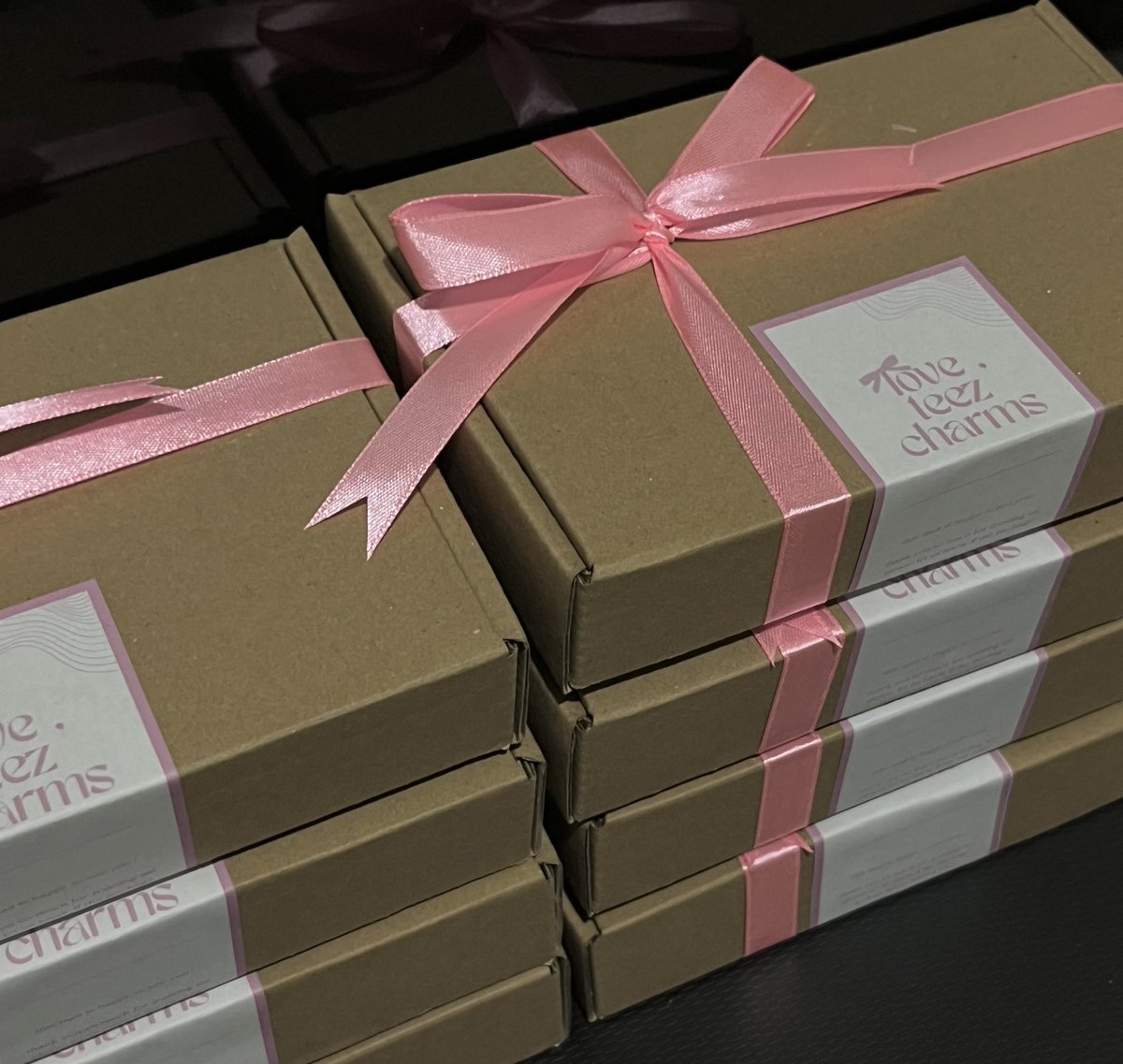 #loveteeznote𝜗𝜚

all keyrings are packed na, as well as yung prizes for giveaway. and for those na di pa po nagsesend ng shipping details and sf, pwede nyo po ihabol bukas nang umaga😊