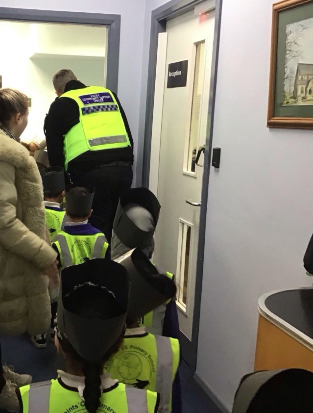 allsaintssbd5's tweet photo. A big thankyou to @WestYorksPolice Education Team and PCSO Danny for organising a very special visit to our recepetion class yesterday. Their mission was to find the thief who stole the Magic Paintbrush! #AllSaintsProud  #reallifeexperiences #localcommunity https://t.co/KkMBIOspO1