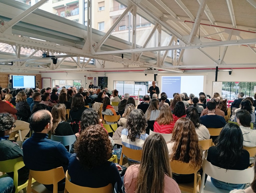 FactoCoop's tweet photo. Seguim a #LaFebrerada amb el professor de #Lideratge 🗣️ i de transformació  @ignaciomartinmaruri sobre la dificultat de la delegació técnica per enfocarse en la gestió  adaptativa🚀 a l'#ESS https://t.co/AIdCCzPPLM