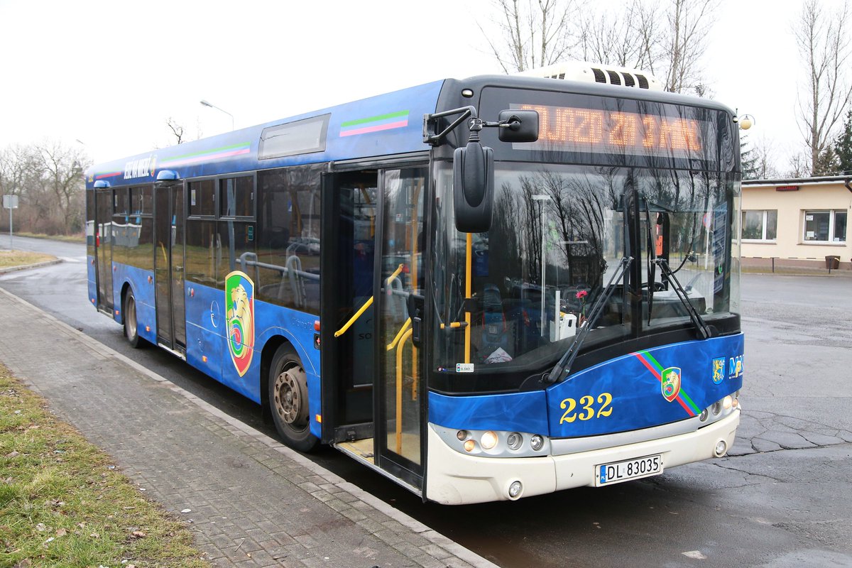 Autobus Miedzi wyjechał na legnickie ulice ‼️

W ramach współpracy Miedzi z MPK w Legnicy na ulice miasta wyjechał autobus oklejony klubowymi barwami 🚌

MPK jako dumny sponsor Klubu jeszcze wyraźniej zachęca wszystkich pasażerów do wspólnego kibicowania 💚💙❤️