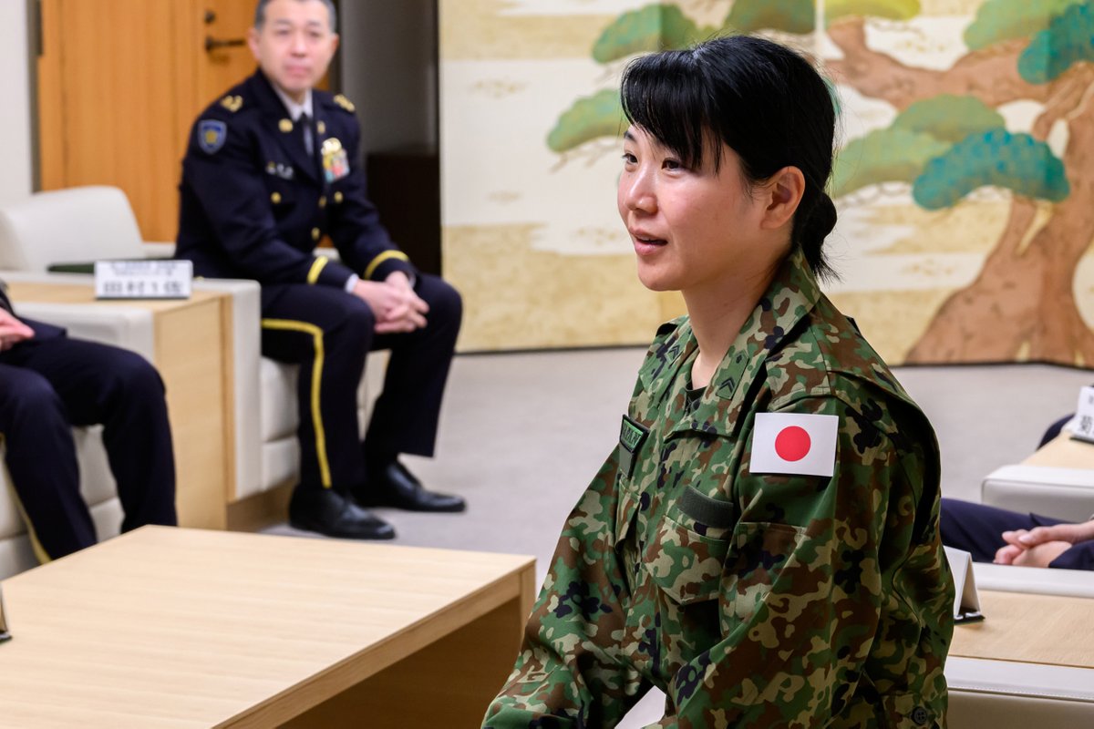 自衛隊衛生学校長チャレンジ GjLAKkdbkAAVBf7.jpg