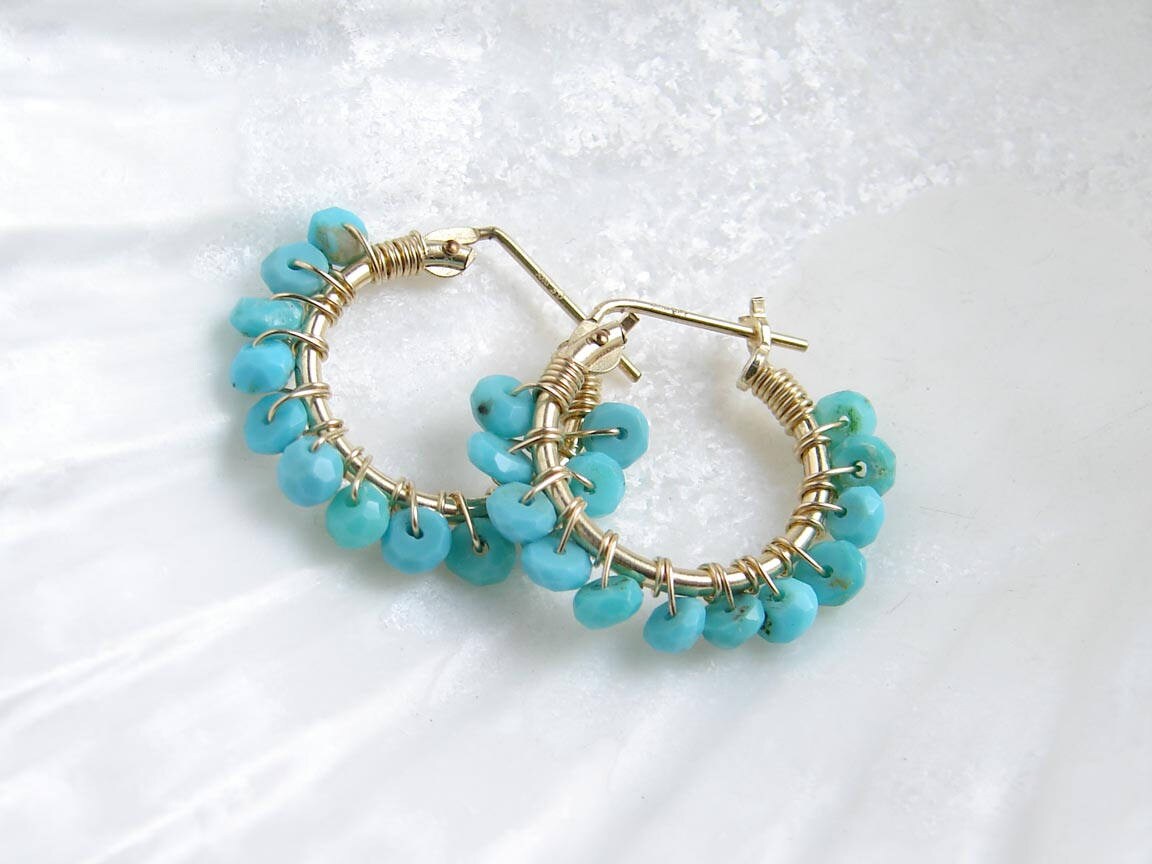 JewelryByMikako's tweet image. Arizona Turquoise Hoop Earrings ~ Sleeping Beauty Turquoise ~ 14K GF Hoop Earrings ~ December Birthday ~ Simple Modern Jewelry tuppu.net/147afd6f  #SmallHoop