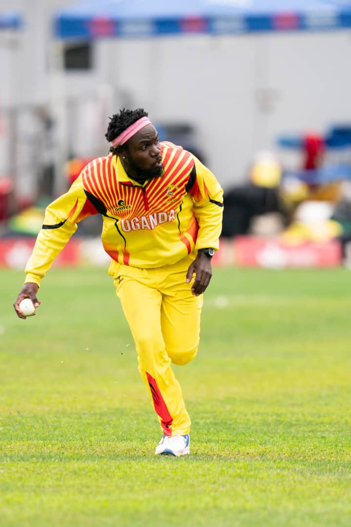 *ICC CWC Challenge League B 🏏*
Game1 - Result
Uganda 🇺🇬 vs. Bahrain 🇧🇭

<a href="/UgandaCricket/">Uganda Cricket Association</a> 249/9 in 50 
@BahrainCricket 197 All Out in 44.1 

Uganda won by 52 runs

🌻Pacemen share 9 wickets to seal an important win on Match Day 1. #Flyer

#WeAreCricketCranes <a href="/LycamobileUG/">LycamobileUG</a>