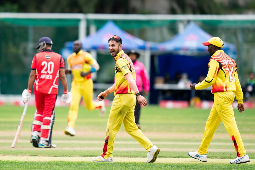Uganda dominate Bahrain with a 52-run win in their opening match of the ICC Challenge League B second round in Hong Kong, China. 

Uganda 249/9 in 50 overs, Bahrain 197/10 in 44.1 overs 

Full match details 👉🏾 is.gd/Mo7gTi

#CricketAfrica #RoadToCWC2027