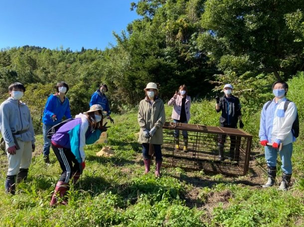 ＼獲って食べる唯一無二の体験／
罠を仕掛けてジビエを食べる！早稲田大学狩り部の活動を取材🦌
gibierto.jp/article/beastd…
#シカ #イノシシ #早稲田大学狩り部
#ジビエ #ジビエト #gibier #gilberto