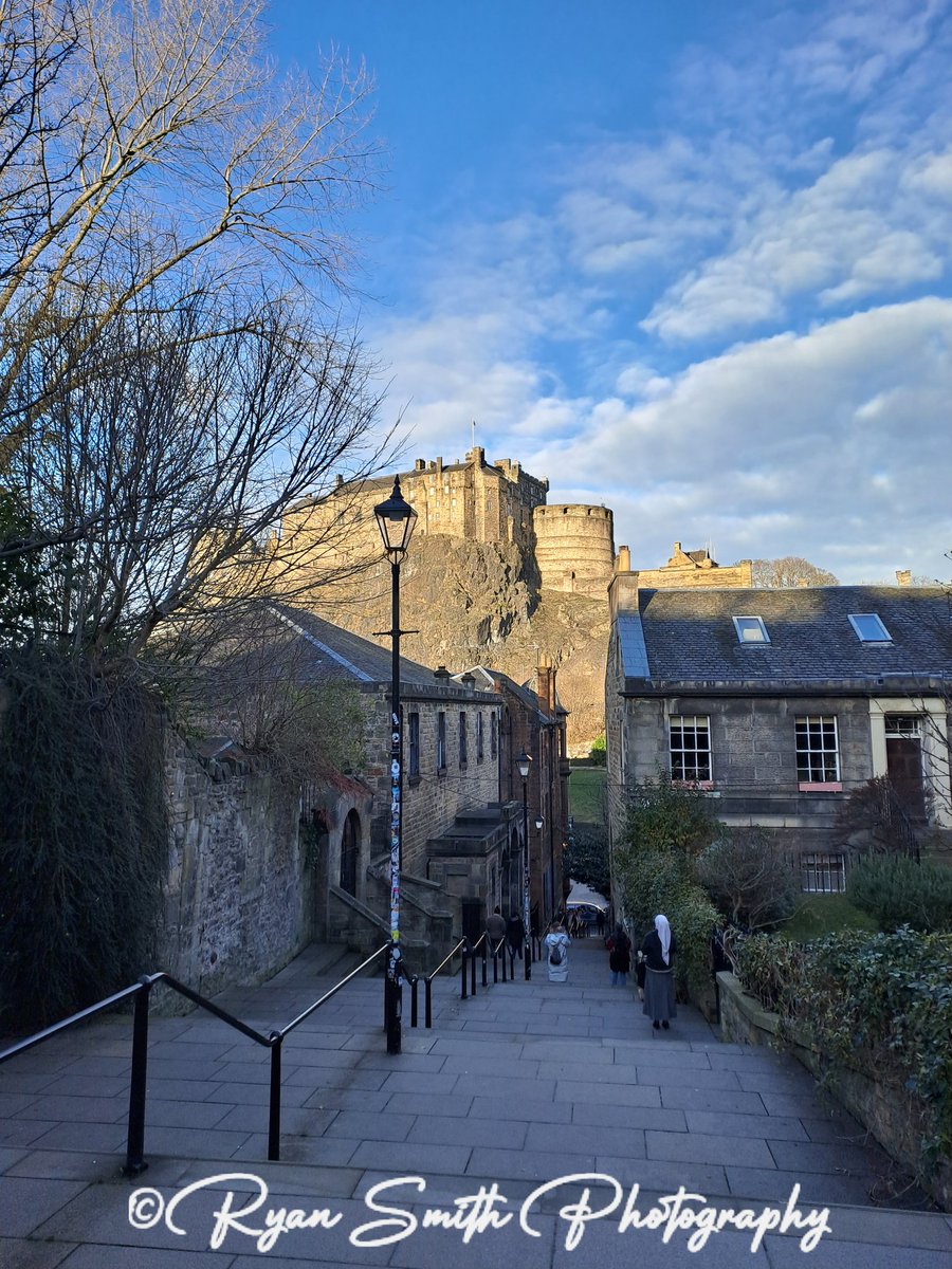 RSmithPhotography (@rsphotography22) on Twitter photo Edinburgh Castle back in December 🏰 Taken from the Vennel View Point, these are some of my favourite photos from my trip! 📷🏴 <a href="/VisitScotland/">VisitScotland</a> <a href="/edinburghcastle/">Edinburgh Castle</a> <a href="/edinburgh/">Edinburgh</a> Edinburgh Castle back in December 🏰 Taken from the Vennel View Point, these are some of my favourite photos from my trip! 📷🏴 <a href="/VisitScotland/">VisitScotland</a> <a href="/edinburghcastle/">Edinburgh Castle</a> <a href="/edinburgh/">Edinburgh</a>
