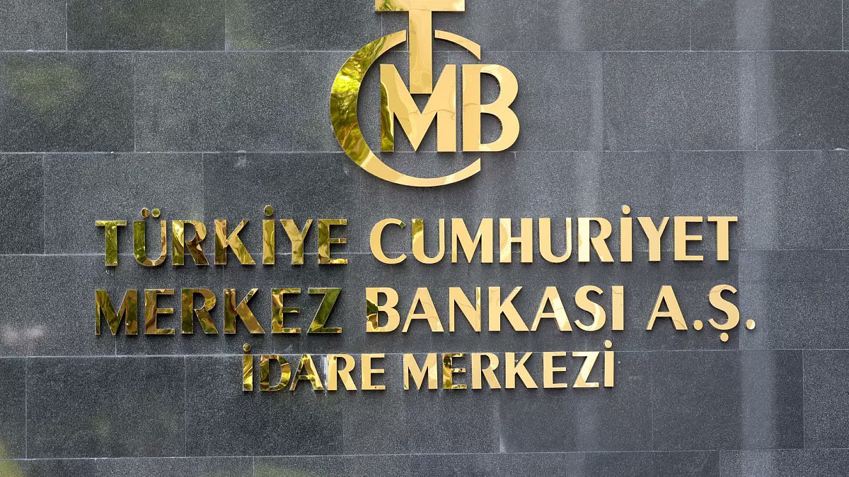 ZamHaberAjans's tweet photo. Merkez Bankası'nın 2025 yılı enflasyon tahmini %24 oldu.

• Enflasyon tahmini %21'den %24'e yükseldi. https://t.co/YnRi1fiAkR
