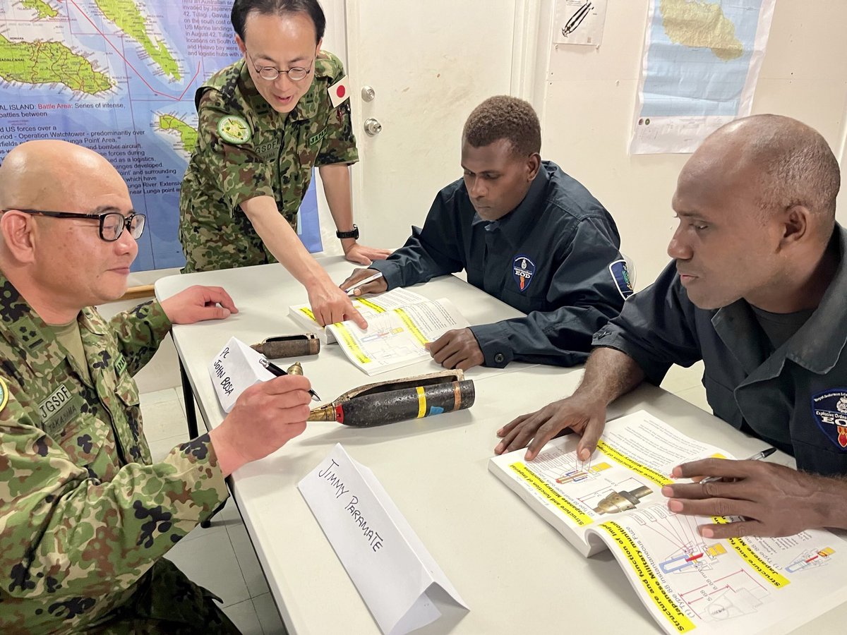 ModJapan_en's tweet photo. #JMOD/#JSDF is conducting 🇯🇵🇸🇧 Capacity Building Project on UXO(Unexploded Ordnance) Disposal to #RSIPF in Honiara, Solomon Islands. The remaining tons of UXOs are threating people’ lives. This project will contribute to the RSIPF’s duties and the safety of the people of 🇸🇧. https://t.co/4hyjow3Jxw