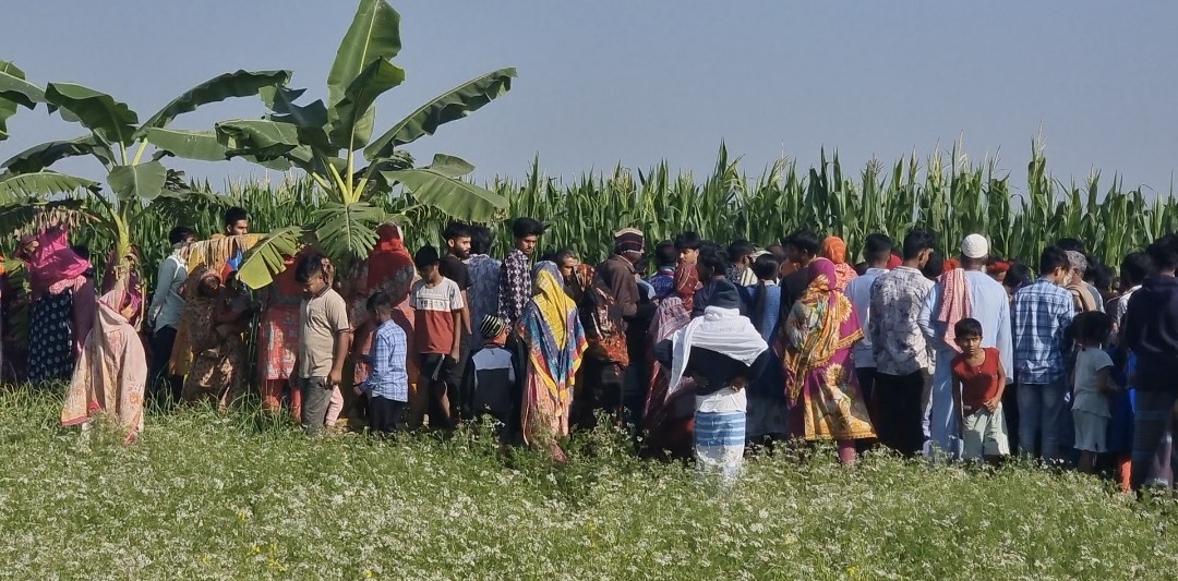শিবচরে ভ্যানচালকের গলাকাটা মরদেহ উদ্ধার