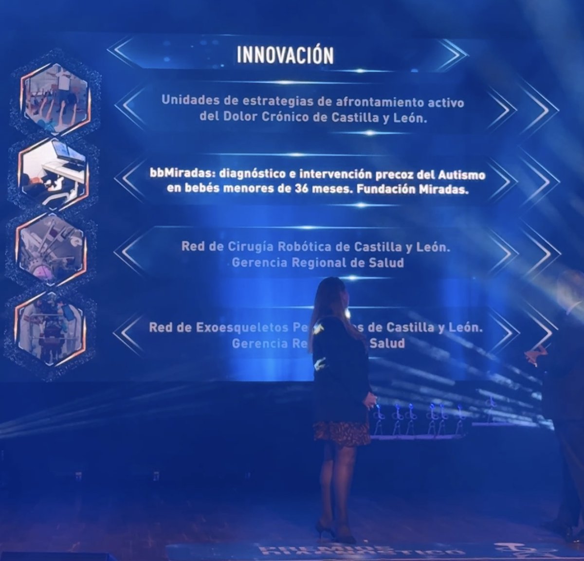 FMiradasTEA's tweet photo. 🔵Ayer, nuestros compañeros Miguel Gómez, María Merino y Rodrigo Arnáiz asistieron en León a la gala de entrega de los II Premios Diagnóstico de @cyltv donde nuestro programa #bbMiradas de Fundación Miradas estuvo nominado en la categoría Innovación.
💙¡Gracias por este impulso! https://t.co/V5FE5id61x