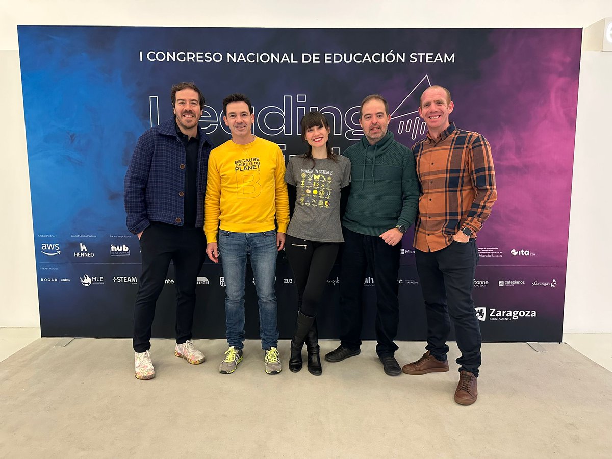 Menudo equipazo tenemos hoy en el Congreso #LeadingTheFuture con todo preparado para los talleres para profes. ¡Os Esperamos!