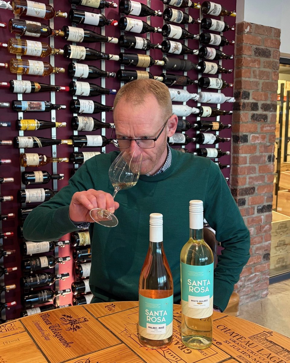 Cachet Wine (@cachetwine) on Twitter photo Malbecs with a twist... one is White and the other Rosé!
To find out more about these Estate bottled Argentinian Malbecs produced by Zuccardi, please email david.archibald@cachetwine.co.uk ✉️ Malbecs with a twist... one is White and the other Rosé!
To find out more about these Estate bottled Argentinian Malbecs produced by Zuccardi, please email david.archibald@cachetwine.co.uk ✉️