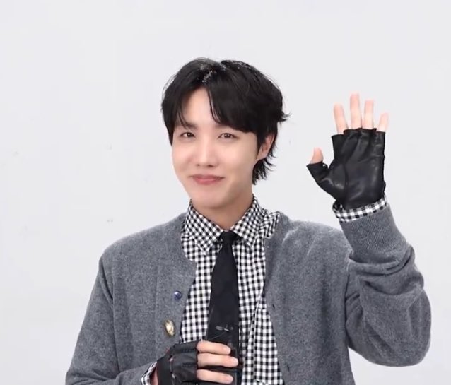jhopewaist's tweet photo. https://t.co/a4RquwUiXE