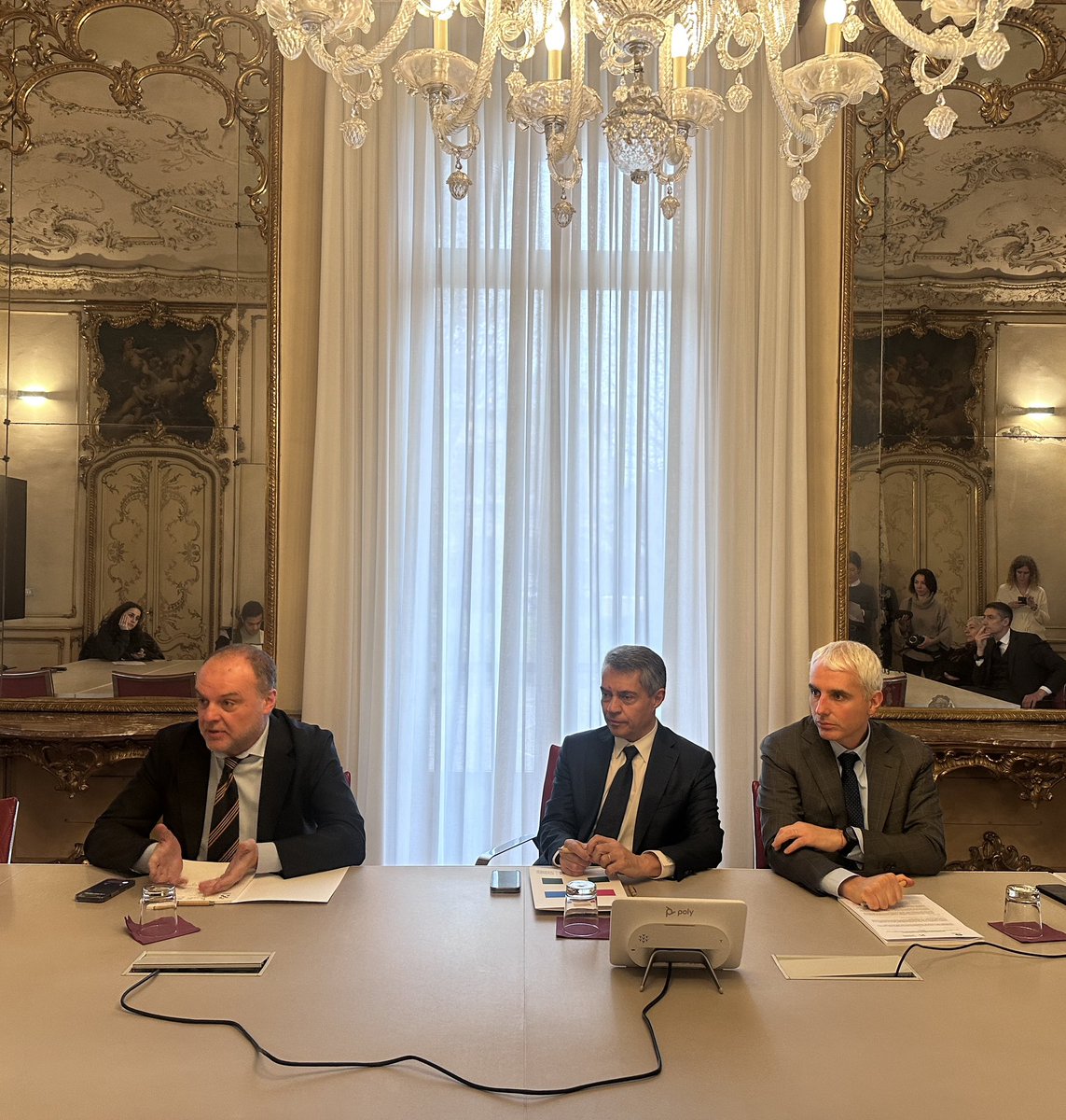 Università di Torino (@unito) on Twitter photo Oggi, 7 febbraio, <a href="/CSP_live/">Fondazione Compagnia San Paolo</a> e #UniTo hanno presentato il nuovo accordo strategico per i progetti Cavallezza e Butterfly Area. Presenti il Rettore Stefano Geuna, il Presidente CSP Marco Gilli e il segretario generale CSP Alberto Anfossi Oggi, 7 febbraio, <a href="/CSP_live/">Fondazione Compagnia San Paolo</a> e #UniTo hanno presentato il nuovo accordo strategico per i progetti Cavallezza e Butterfly Area. Presenti il Rettore Stefano Geuna, il Presidente CSP Marco Gilli e il segretario generale CSP Alberto Anfossi