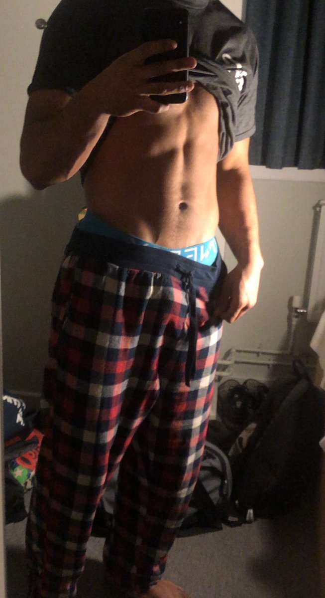 Jack5078a's tweet photo. what do you think? #gayteen #nsfwtwt #twink https://t.co/g0MKRzlVRY