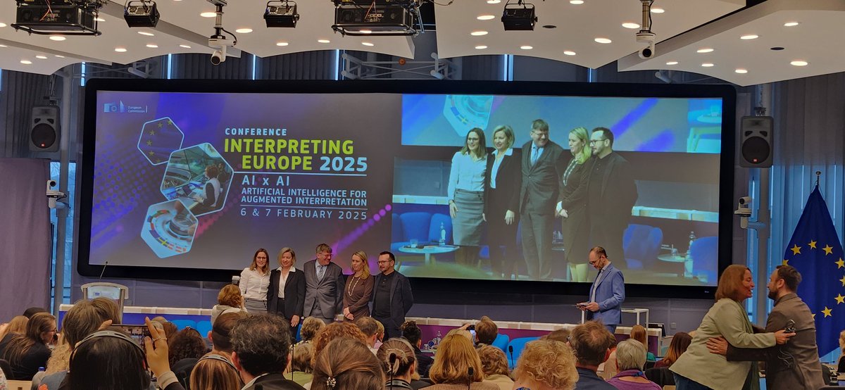 xl8_studios's tweet photo. Panel debate
 #InterpretingEurope https://t.co/nI8EeAOJba