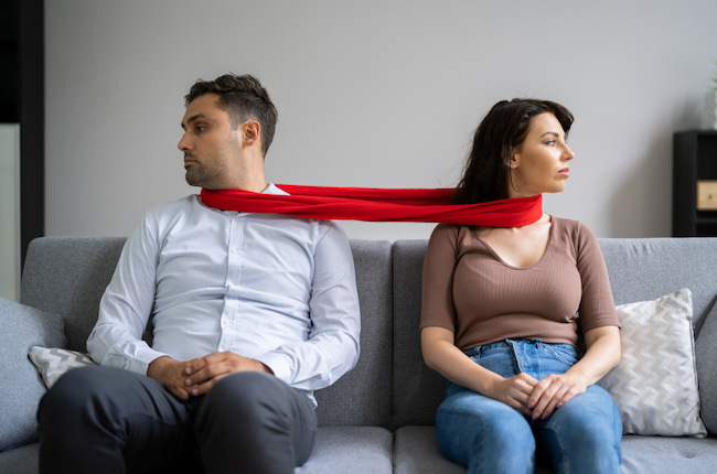 TheBeauteLife's tweet photo. Relationship OCD: When Technology Comes Between Us https://t.co/124gfJIg9Q via @TheBeauteLife https://t.co/u7BMCLNHHd