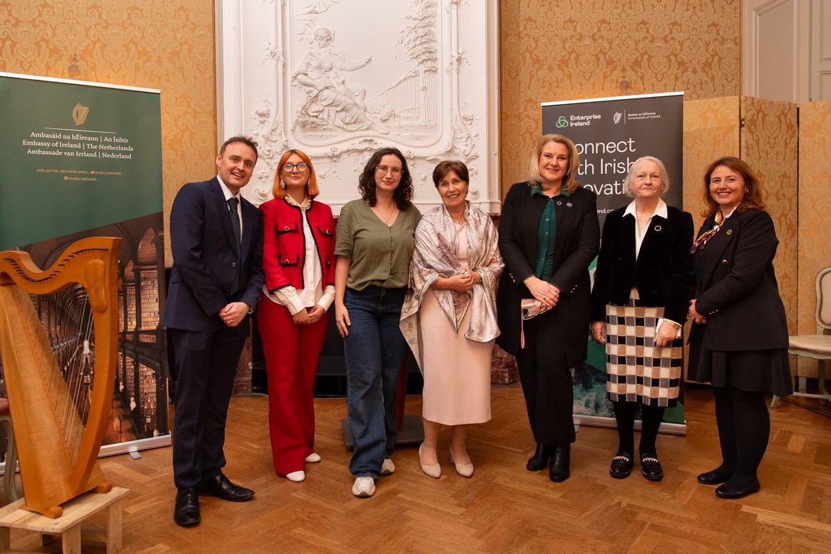IrlAmbNL's tweet photo. Looking back on two very successful weeks of #Bloodroot here in The Hague. We were very proud to partner with @Pulchri and @hamiltongallery on the exhibition of 110 paintings by Irish women, all inspired by the powerful poetry of @NiChurr. 1/3 https://t.co/5AYdZOYPW2