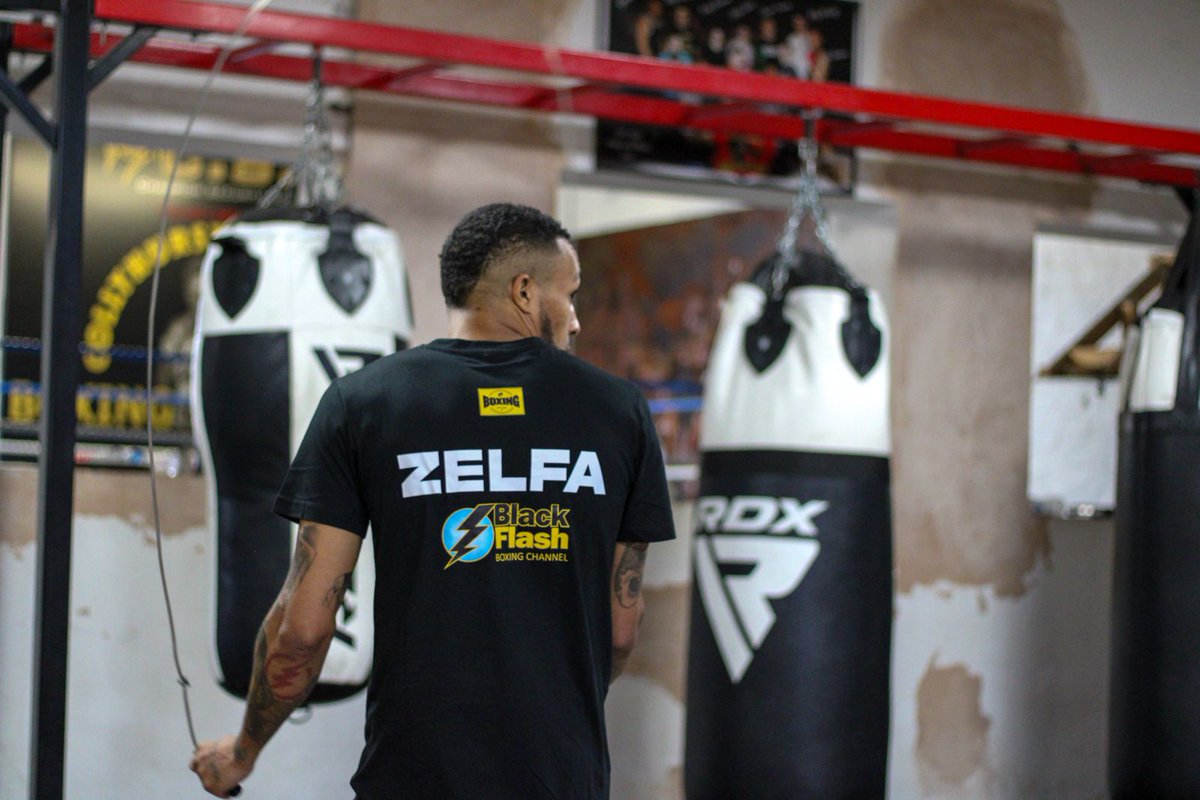 BlackFlashPromo's tweet photo. 8 days to go! Zelfa Barrett is sharp, focused, and ready for February 15th at Co-op Live. The countdown is on! #BrownFlash #FightNight #Boxing #Manchester #boxer #BlackFlashpromotions #ZelfaBarret https://t.co/yfillEezFk