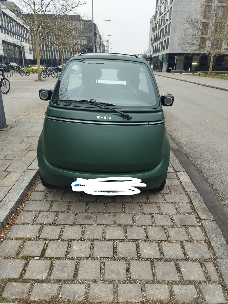 Krähenbre 🌘 tweet media