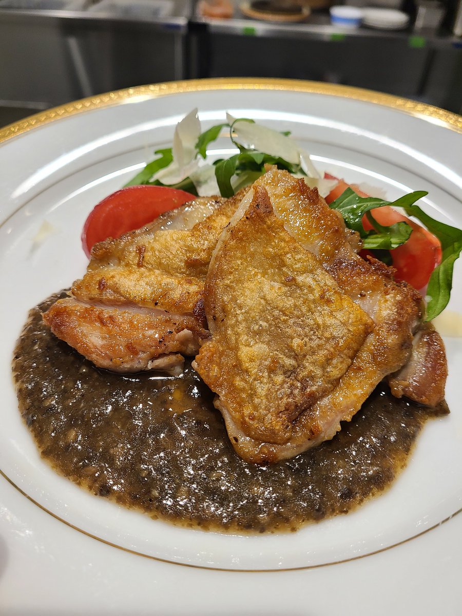 italian_chitose's tweet photo. 【拡散希望】【プレゼント企画】

暇なので“イタリア料理と千歳烏山”で美味しいお食事ご馳走します🇮🇹🌿

【詳細】
条件:
2月13日㈭までに
①弊アカウント（＠italian_chitose）をフォロー
②このツイートをRT＆いいね
③抽選で10組（1組2名）お食事チケットをプレゼント

参加賞もご用意してます🥂✨ https://t.co/eP0Fw5gCE3