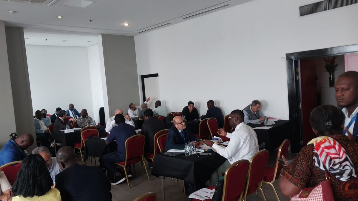 ASMEX_Maroc's tweet image. #Côtedivoire : Notre délégation #ASMEX en pleine action !  Rencontres BtoB fructueuses avec les acteurs clés des secteurs de l'agroalimentaire, du BTP et bien d'autres.  #export #Maroc #Afrique #opportunités