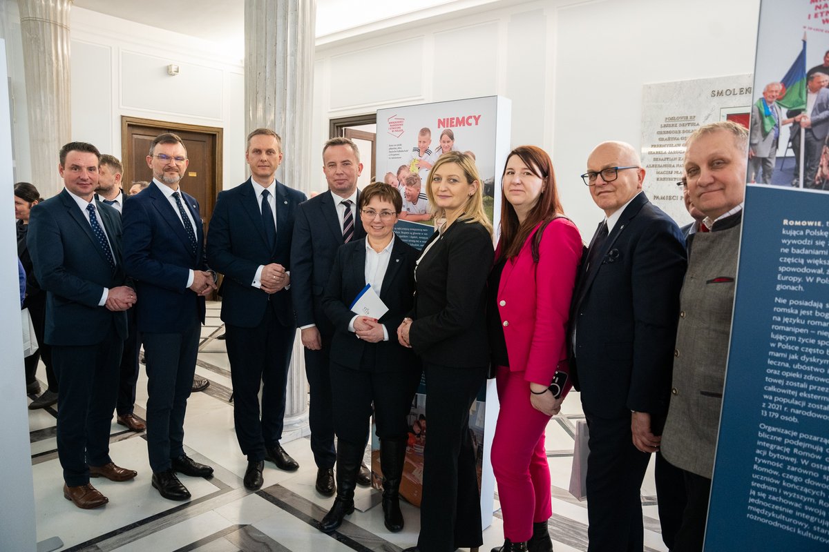 🇵🇱 W roku 2025 #ustawa o mniejszościach narodowych i etnicznych z 6 stycznia 2005 obchodziła 20-lecie wejścia w życie. Z tej okazji 4 lutego 2025 r. w #Sejmie odbyło się wydarzenie poświęcone tej ustawie.

 👉vdg.pl/mniejszosci-na…