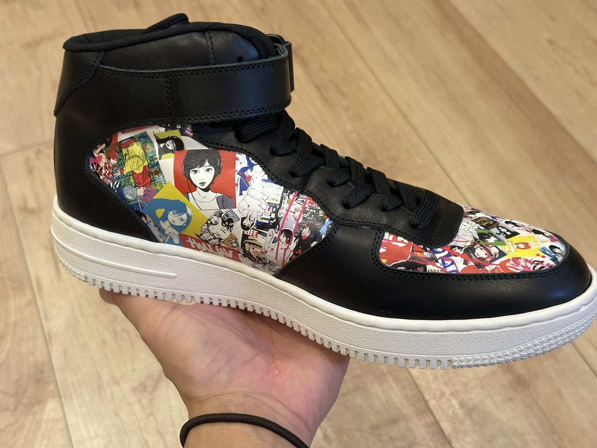 dai2079's tweet photo. backsideworks. × ASZついに到着しましたー👟👩

数年前から画像ではみていたものの、実物届くと感動しますねw
＠1block_official ありがとうございますー🍻
今後の展開にも期待してます！
#1BLOCK
#backsideworks.
#AirSmokeZero https://t.co/qF2XSNz9jh
