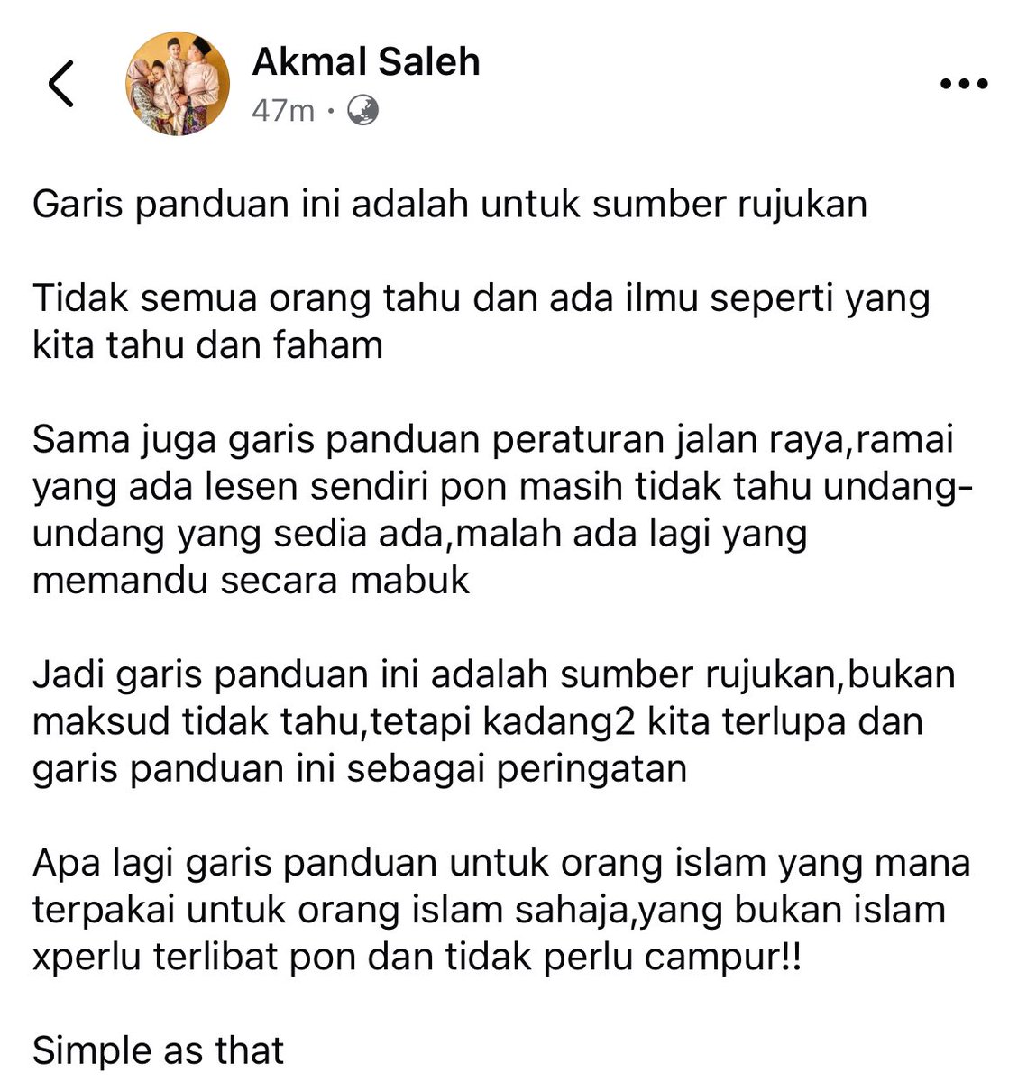 tjerealjoker's tweet photo. Actually kekecohan pasal panduan perayaan ni bermula dari mana dan dari siapa?

Ianya dimulakan dan disebabkan oleh PAS.

Parti sesat paling toxic paling racist ni sengaja mengapikan isu sewaktu sambutan Xmas haritu dan dia buat lagi masa perayaan CNY kelmarin.

Objektif PAS ni ialah untuk merosakkan perpaduan diantara kaum. Menjahanamkan keamanan Malaysia demi agenda politik Taliban mereka. Its juz politics. Sick racial politics. This has been and will always be PAS punya agenda dan dilapik dengan imej kononnya demi Melayu dan demi Islam.

Rakyat Malaysia ni takde masalah pon hidup bersama, celebrate Xmas ke, CNY ke, Deepavali ke. Malah nanti masuk Ramadhan, ada je kawan ofis yg sama² berbuka. And sebelum ni xde masalah pon. Yang buat terok ni ialah lebai jahat dan ulama su' PAS yg sebenarnya iblis yg senantiasa menghasut dan menyesatkan umat Islam.

Tapi si Dr Naim punya gelabah dan terpedaya dengan agenda jahat PAS dan dia gi cadang panduan bongok tu. Lepas PMX jawab takyahlah benda² ni sume, si Akmal ni curah lagi minyak.

Akmal,
Ko masuk PAS je lah, ganti Afnan ke ganti Fadhli ke. Berhenti jadi talam dua muka dan biawak hidup. Toksah duduk UMNO kalo kerja ko nak bergaduh dgn Kerajaan jer. Jgn jadi pondan. Pergilah masuk PAS.

Senang sket aku nak maki kau.