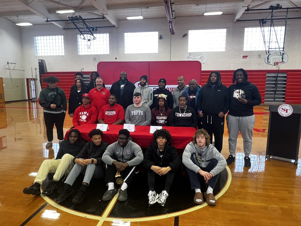 Congrats 2 r recent scholars who had made their college choices.   <a href="/LuboldMason/">Mason Lubold</a> Mason Lubold, <a href="/FootballTufts/">Tufts University Football</a> , <a href="/Bjones77tribe/">Brendon Jones</a> Brendon Jones <a href="/VulcanFootball/">California (PA) Vulcan Football</a> , and <a href="/FonzoBurnett0/">FonzBurnett</a> Alfonso Burnett <a href="/KUBearsFootball/">Kutztown Football 🐻</a> . The Hanna Family knows that u will continue to Trust the Process.