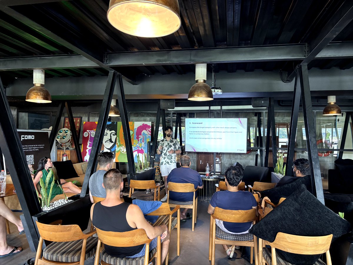 Just presented pre-seed and seed startup valuation insights, and how founders can benefit from knowing how VCs value companies here at @flow_bali 

Now these top web3 founders can leverage the info and be more confident coming to their next funding round
