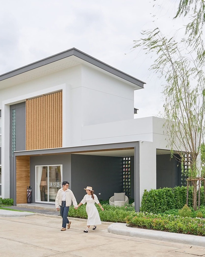 LPNConnect's tweet photo. เริ่มต้นชีวิตคู่ในบ้านที่อบอุ่น 🏡 ให้ทุกวันเป็นโมเมนต์โรแมนติก เหมือนได้ออกเดทกันเสมอ 💑 เวนู 24 คูคตสเตชั่น #ทาวน์โฮม ที่ออกแบบมาเพื่อคู่รัก อยู่ด้วยกันแล้วอบอุ่นหัวใจ 💕​
​
#LPN #LPNน่าอยู่ #LPNProject #คูคต https://t.co/46tFDKdhI5
