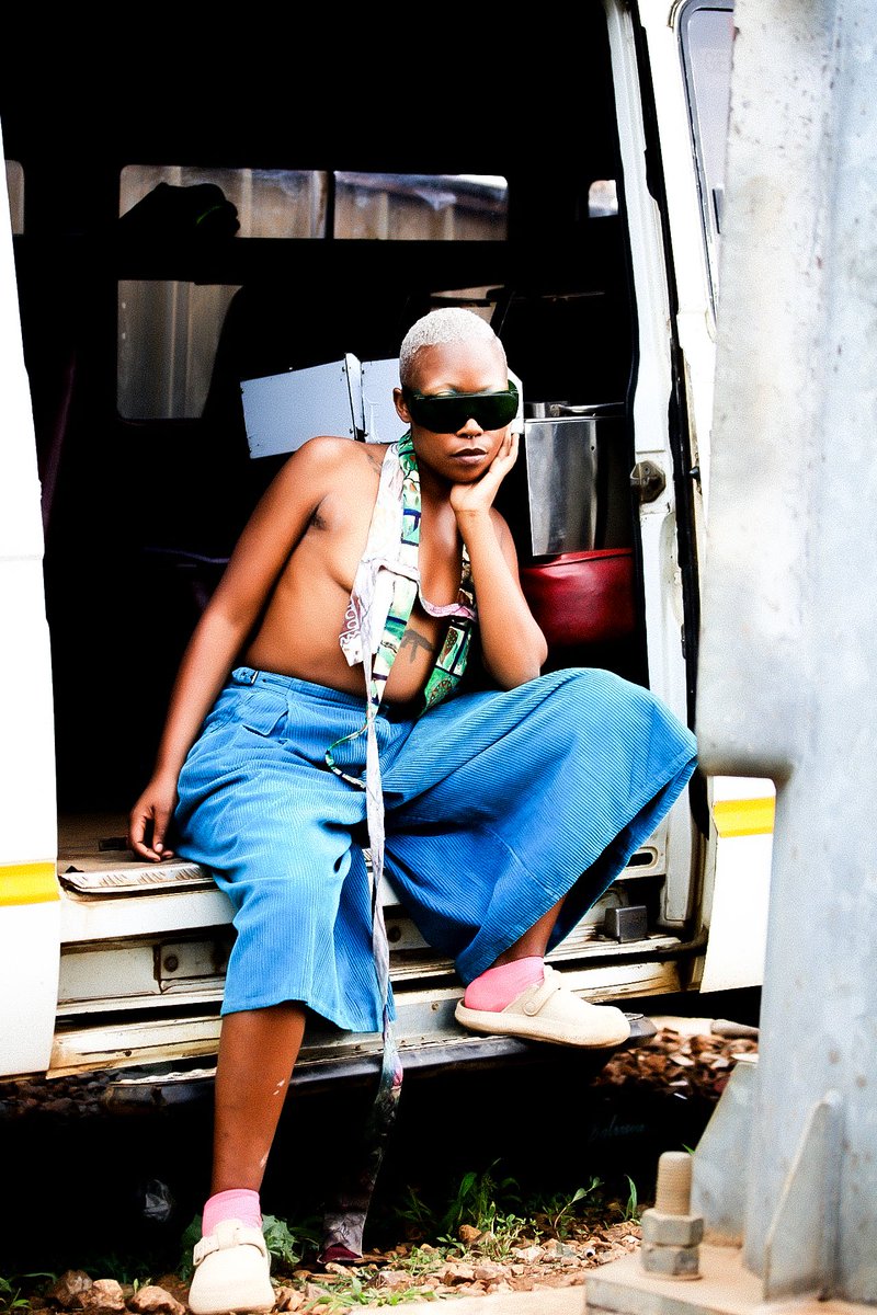 RosegoldRani's tweet photo. IPANTSULA ELICULAYO IS BACK BABY

NEW EP ON THE WAY....
📸: @westsidemedia
@malume_Jeff https://t.co/OQR6eRPY1i