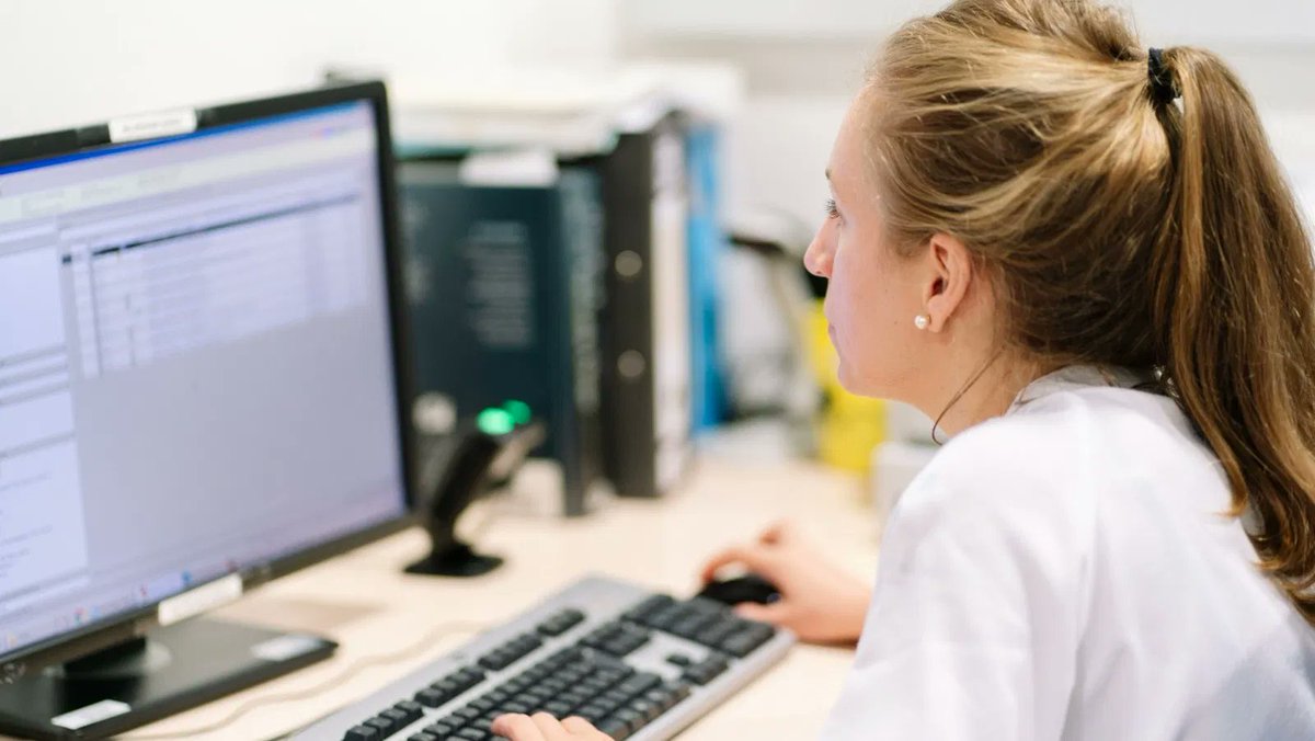 CofAlmeria's tweet photo. 📰 Las #farmacias de #Almería lograron localizar más de 7000 medicamentos y facilitar su acceso a los pacientes durante 2024 gracias a la herramienta tecnológica #FarmaHelp, que permite buscar un fármaco en otras farmacias cercanas. https://t.co/h41mWxd4dR vía @lavozdealmeria https://t.co/rKBtLvEJYJ