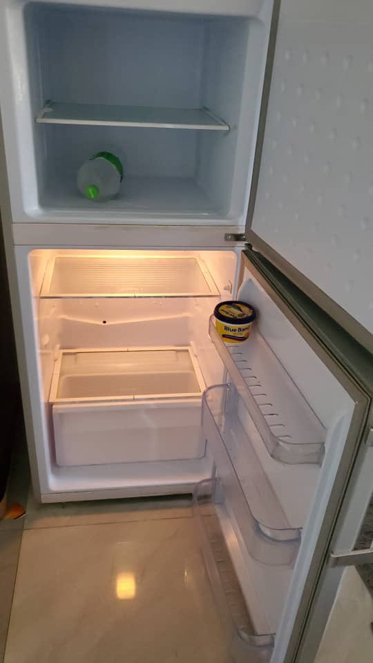 PreOwnedBargain's tweet photo. Capri Upright Fridge 
290 litres good as new 
$200.00 https://t.co/Z8fx3wPako