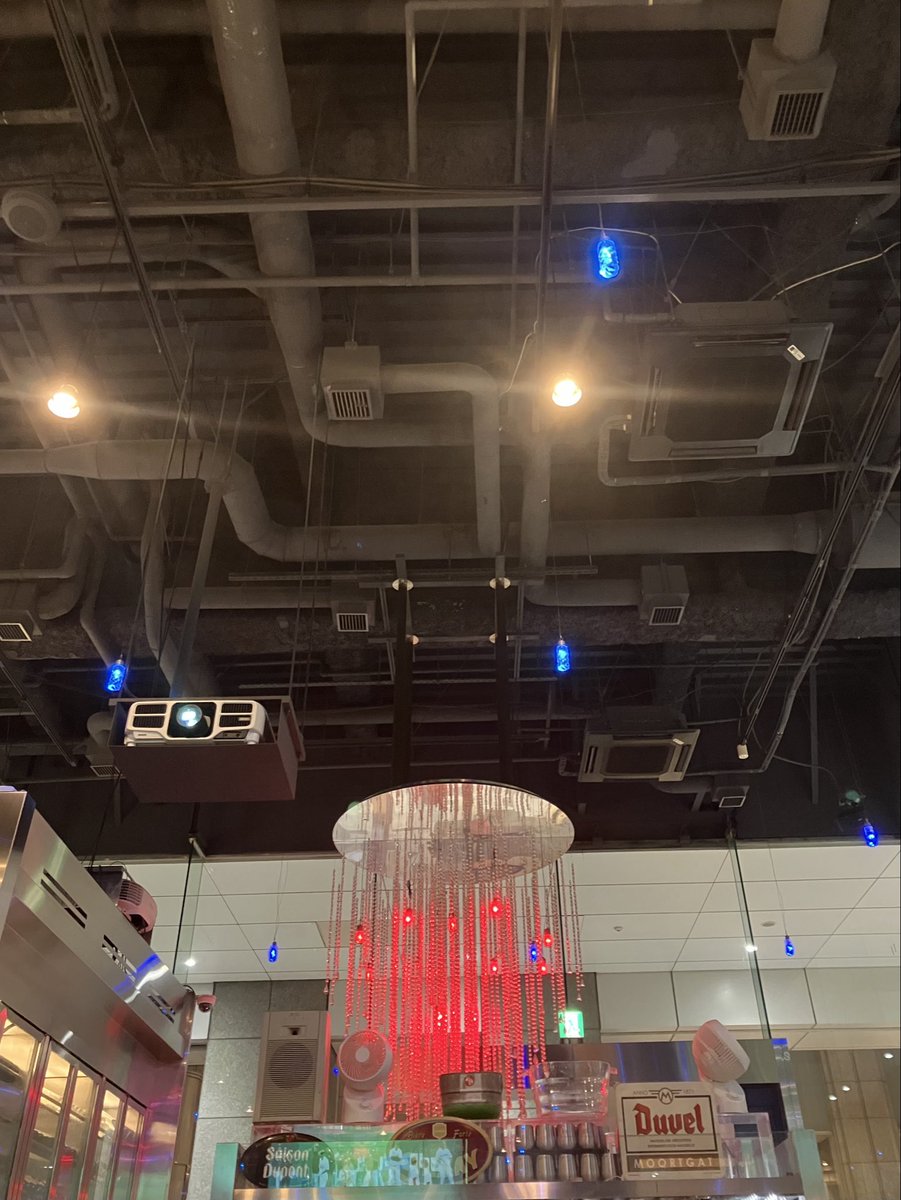 3939saku39's tweet photo. ちょっと寄り道。
東京駅の日本橋口から徒歩30秒、丸の内トラストタワーN館1階のBAR of TOKYOさんへ行ってきました!
オリオン ザ・プレミアム、めちゃ美味しかったです🍺笑
#BARofTOKYO #オリオンビール https://t.co/jJoAssnxLI