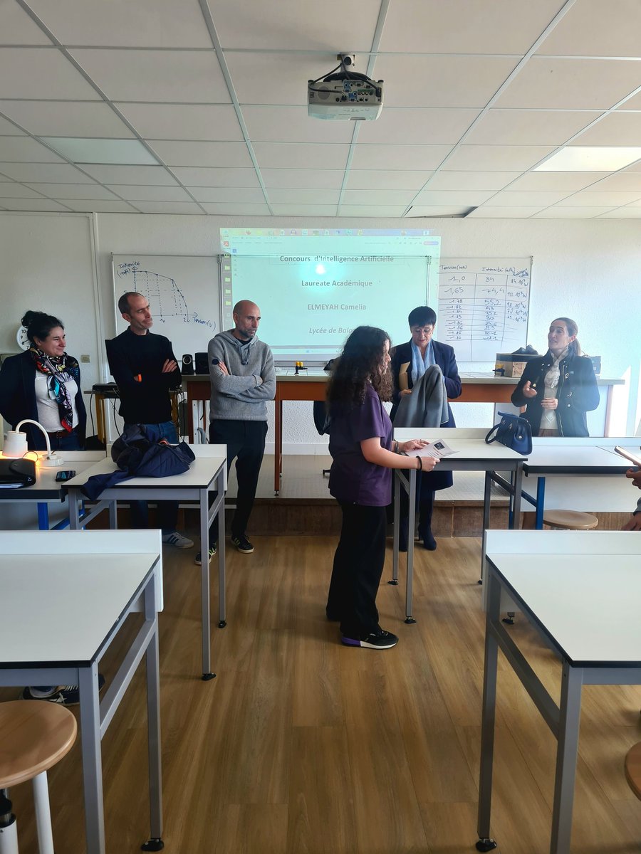 LyceeBalagne's tweet photo. Prix académique de l'Intelligence Artificielle :Camelia Elmeyah, élève de Tle, Lauréate, Premier Prix Académique. Elle a reçu cette distinction des mains de Mme Bordes,IA-IPR de mathématiques. Félicitations Camelia! @academie_corse https://t.co/Hx7Z7SQvc5