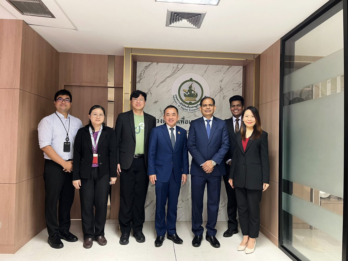 Great meeting with Mr. Wisit Wisitsora-At, Permanent Secretary, Ministry of Digital Economy &amp; Society (MDES), Thailand. Appreciated Thailand’s support for APPU and APPC, and discussed preparations for the 2025 APPU Executive Council Meeting in Mongolia, where Thailand will chair.