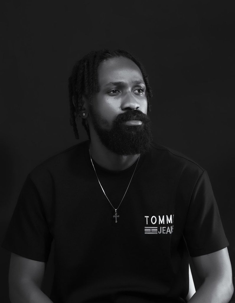 AkureMarketing's tweet photo. Who better to teach us how to leverage AI than a top marketer like FEMI ANTHONY @thefemianthony? A product &amp; digital strategy expert driving innovation in digital strategy and mobile advertising. 

Join us to learn from him how to stay ahead in the AI era.
https://t.co/hfNCU1Rf33 https://t.co/mJ02fKKjzm
