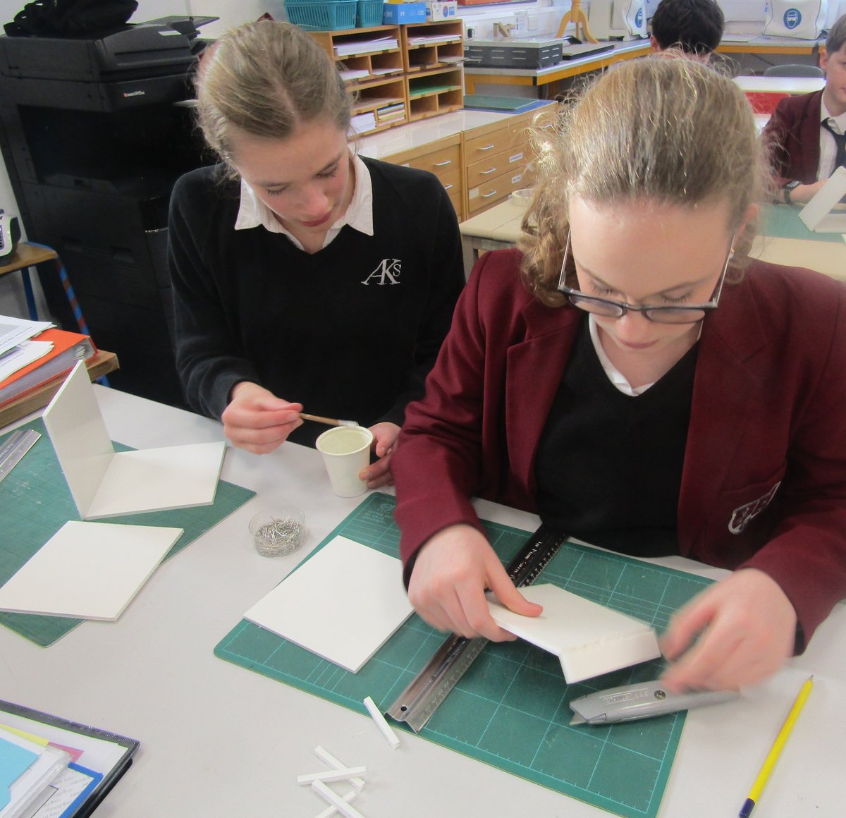 AKSDesignTech's tweet image. We have enjoyed a busy half-term @AKSSchool in D&T #architecture club, with lots of team work & #construction taking place.  Following a design brief pupils have been organising their structural layouts & are to consider window views, lighting, render & finishes after half-term💡