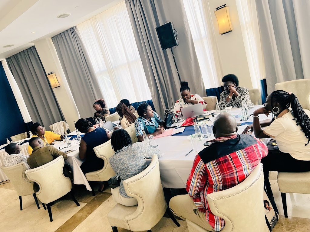Today, UWONET convened a peer-to-peer reflection space for the CSO Care Coalition to foster shared learning and accountability.

The goal is to strengthen the collective voice and actions of civil society stakeholders working to influence a progressive care agenda.

Discussions