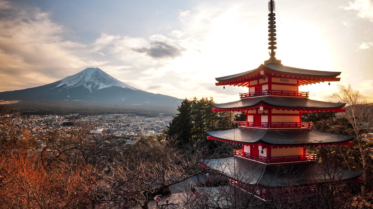 Still soaking in the magic of Japan. I always pay a visit to Chureito Pagoda when I'm here. The stairs are quite humbling, but the reward is well worth it.