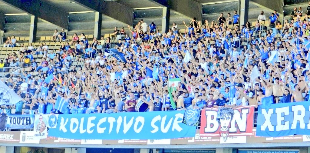 ATENCIÓN XERECISTAS
Este domingo a las 15:00 tienes una cita en la sede para crear una previa como en las grandes ocasiones. Calentemos juntos la garganta desde antes del partido <a href="/XerezDFC/">XEREZ DEPORTIVO</a>
