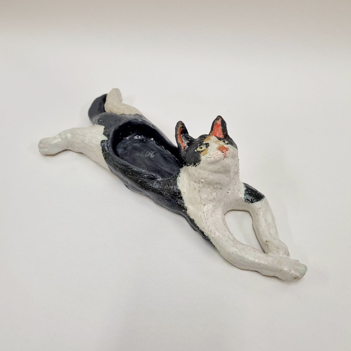 Absolutely gorgeous little creature creations from our pottery classes! Look at these cuties, so unique and beautiful in their own way. Well done everyone! The creativity is flowing! 😁😍

#pottery #ceramics #brunelarts #figurine #glaze #art #handbuilding #creatures #animals