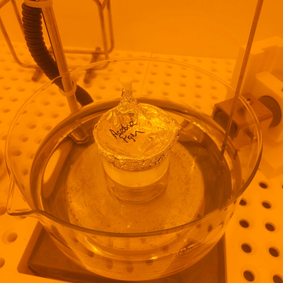 The third round of Al liftoff has begun! Can you guess what device I’m fabricating? (Hint: It is fluxonium, but with a little extra spice 🌶️)