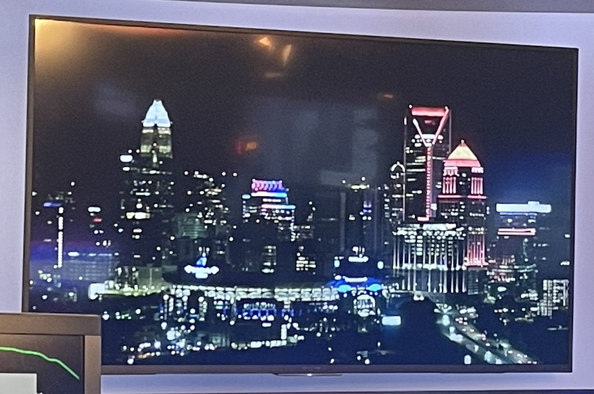 ❤️ It’s National #WearRedDay to bring awareness to the leading cause of death in women— cardiovascular disease. The early <a href="/WBTV_News/">WBTV News</a> AM crew is rocking red &amp; you’re encouraged to wear it, too! <a href="/AmericanHeartNC/">AmericanHeartNC</a> #GoRedforWomen