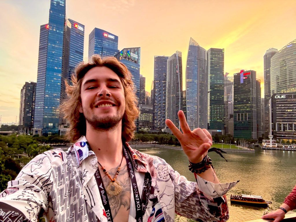 Gm to everyone who Gm back 😌✌️