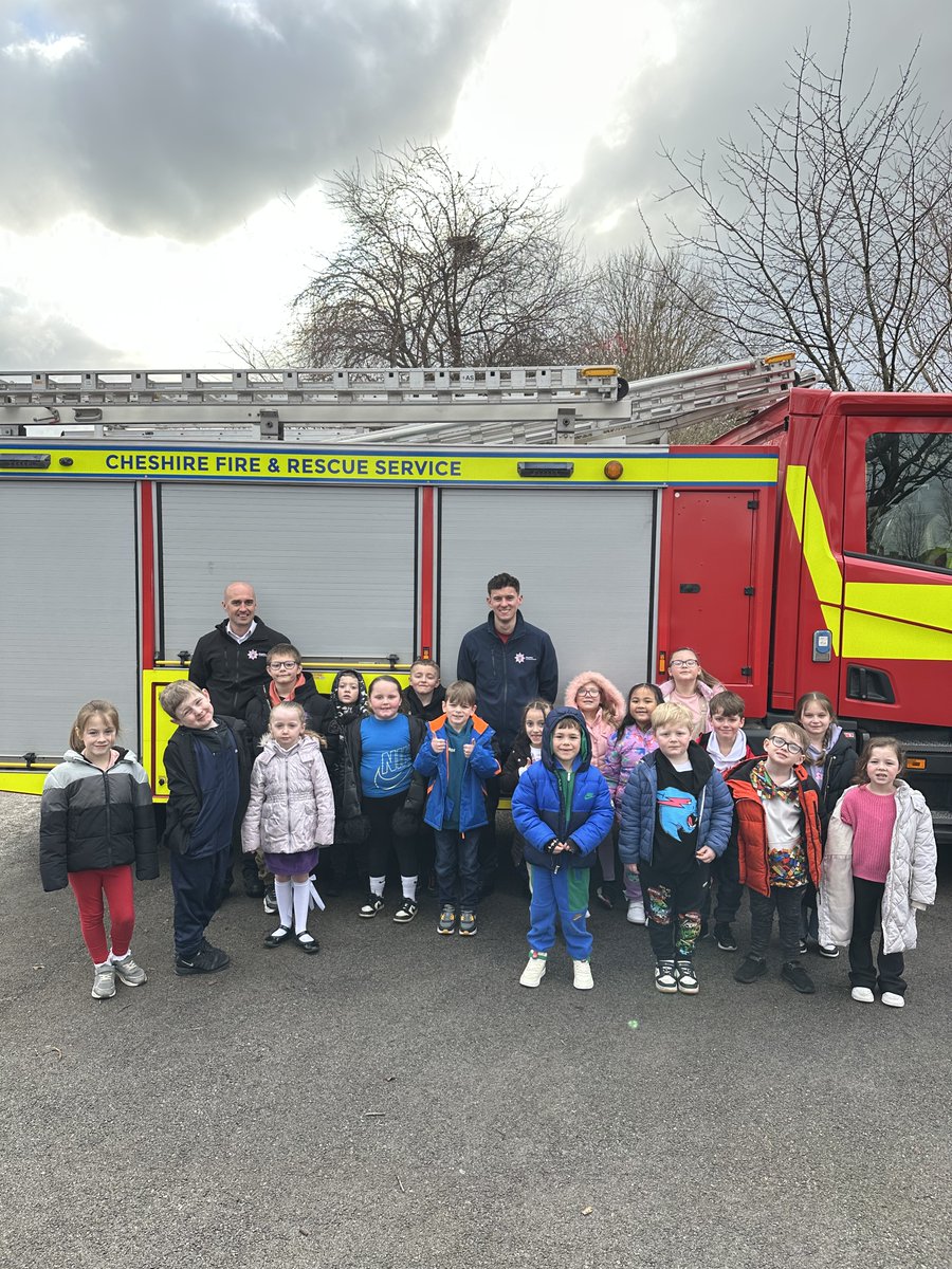 Today, Green watch have been out doing a school visit for year 2 and year 5 today. The kids were shown a presentation on fire safety at home and were shown a demonstration of our smoke tent in action!