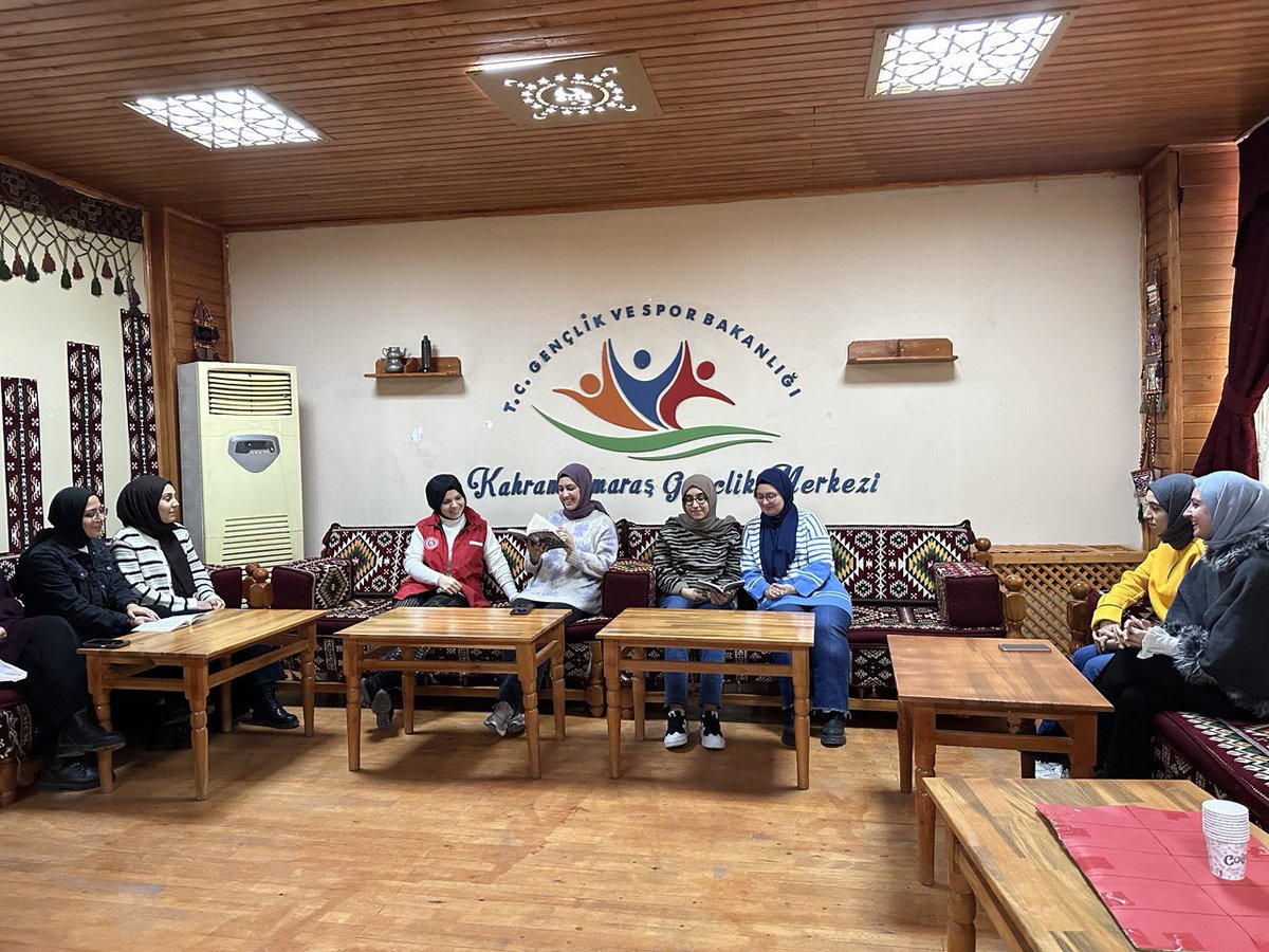 “Yaşasam, topal ve çolak yaşanır mıymış? Engel bir değil ki…Öyle sakat sakat insanların arasına giremem yok olmaz. Onun için Tanrım, bitir işimi bir an önce. Sen kulundan kurtul, ben de Tanrımdan kurtulayım. Engelleri aşmak için bu kitabı okumalısınız.